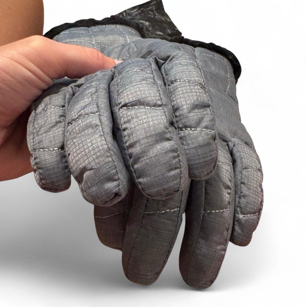 NWOT The North Face Charcoal Quilted Womens Gloves - Picture 6 of 7